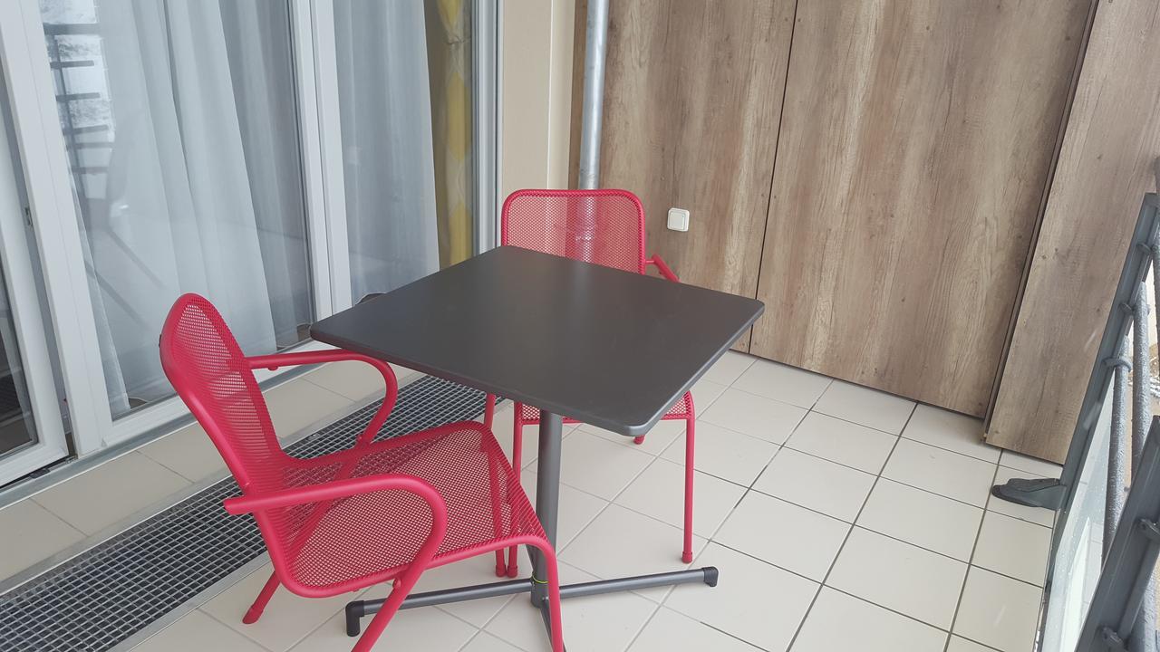 Résidence Séniors Domitys Les Hautes Feuilles Reims Esterno foto